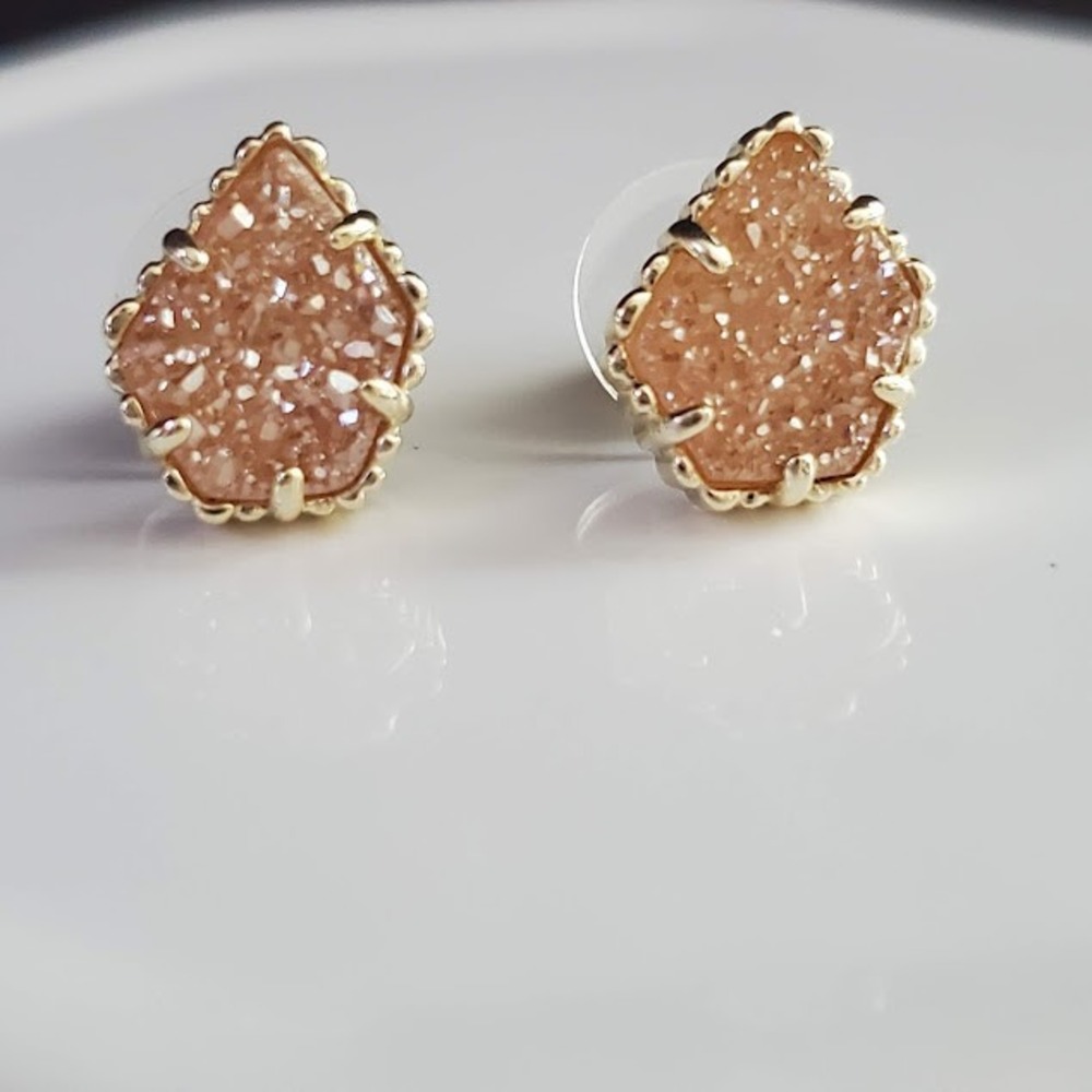Kendra Scott Tessa Gold Stud Earrings Gold Drusy Teardrop Studs Signed - Picture 5 of 6